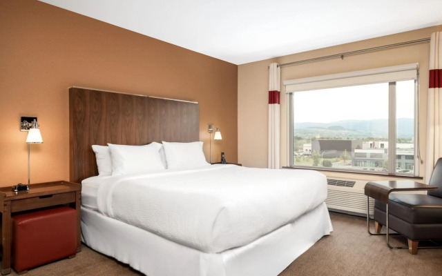 Four Points by Sheraton Kelowna Airport