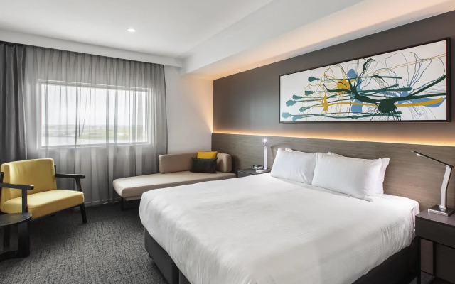 Mercure Sunshine Coast Kawana Waters