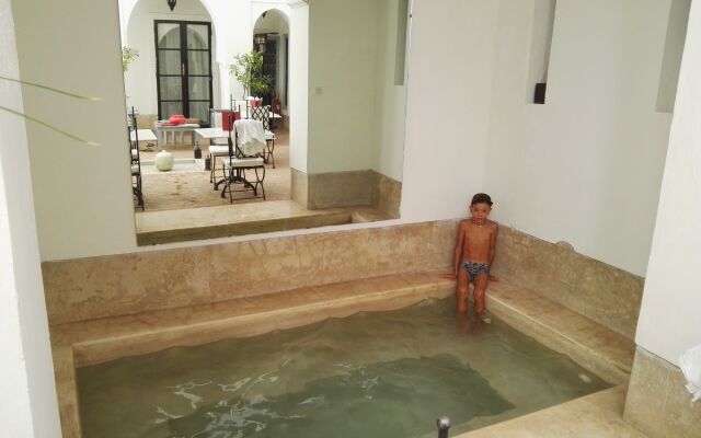 Riad Chi-Chi