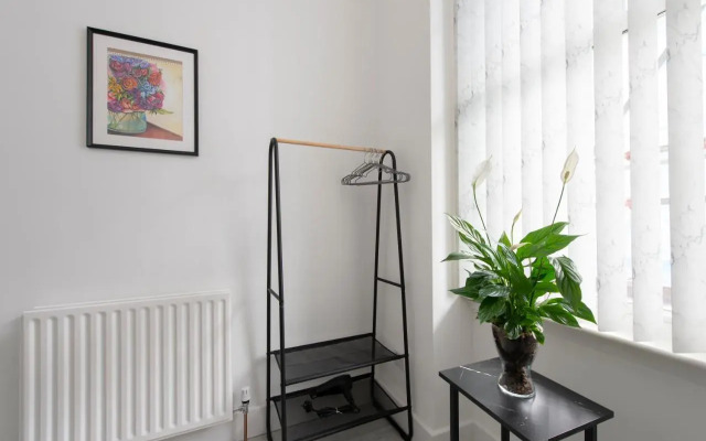 Tower Bridge(TB1) Exclusive Two bedroom apartment