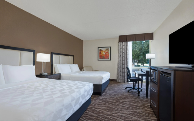 Holiday Inn Des Moines-Airport/Conf Center by IHG