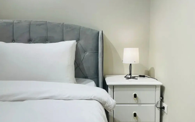 Uptown Parksuites BGC