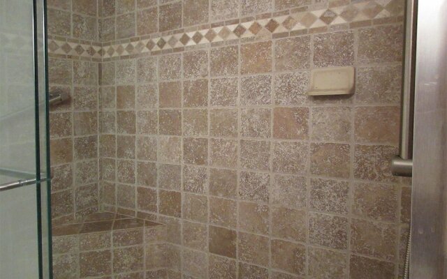 Creciente 313N by RedAwning