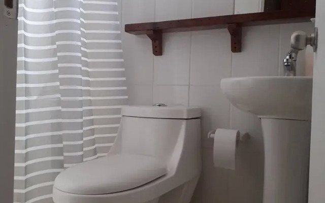 2 Personas, Bano Privado, Desayuno