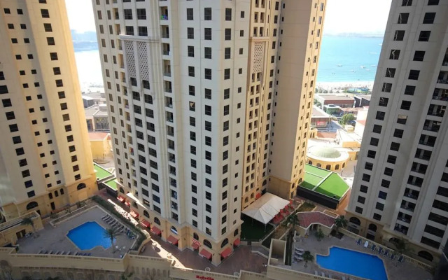 Kennedy Towers - Attessa