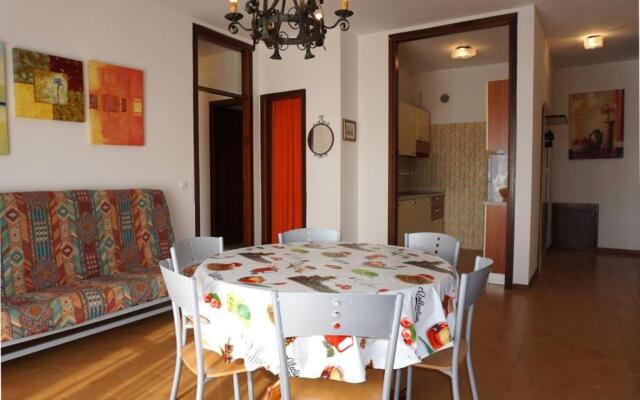 Apartment in a Residence With Pool