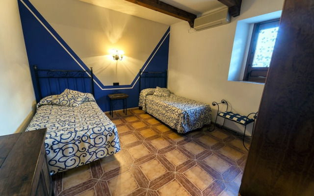 Apartamentos Rurales La Solana