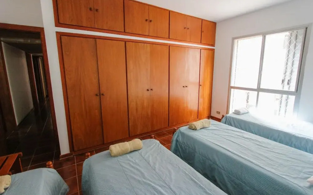 150m da praia com piscina aquecida e sauna