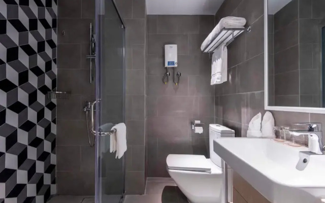 Gelade Residences Renhe Spring