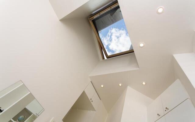 Louvre Luxury Apartment & SPA