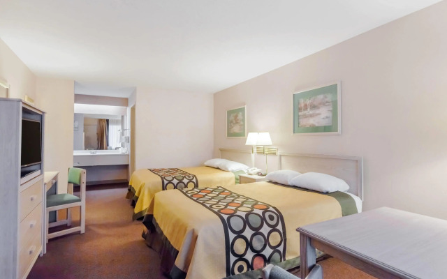 Super 8 by Wyndham Jasper TX