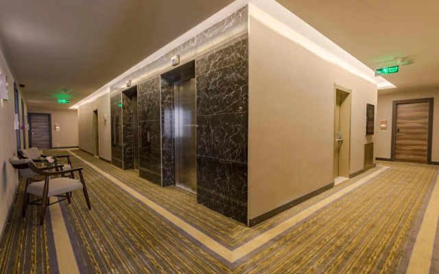 Shimall Hotel