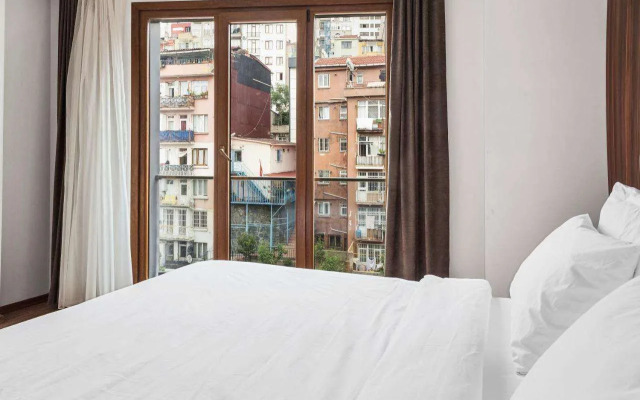 Modern Suites