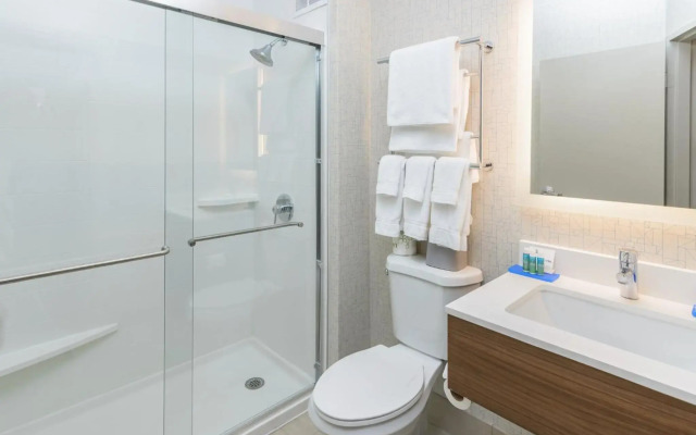Holiday Inn Express Southington by IHG
