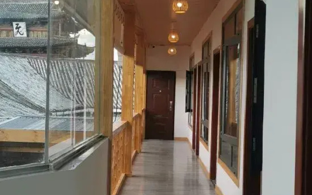 Jundong Hotel (Jianshui Ancient City Chaoyang Building Branch)