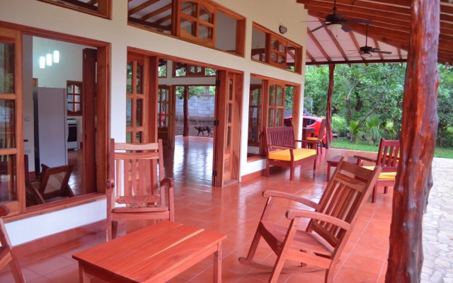 Family House, 2 Bedrooms, Garden View, Courtyard Area Chinandega