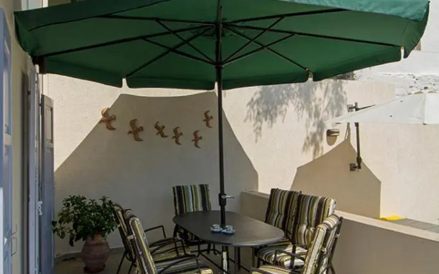VILLA AELIA in Spetses - charm & convenience, 2min beach