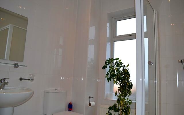 Annies Guest House