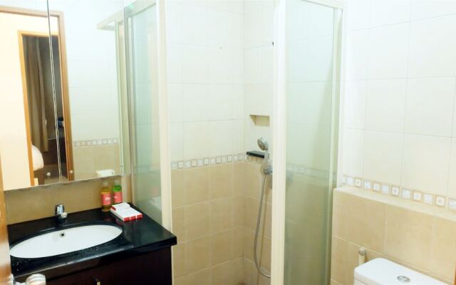Pondok Indah At Hampton's Park Apartment