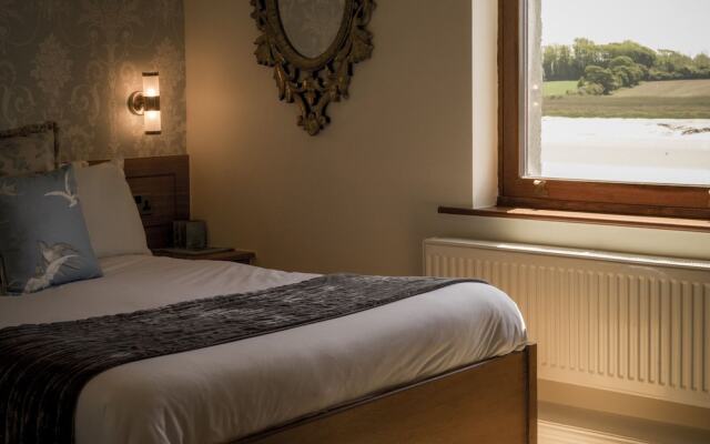 Shard Riverside Hotel, Bar & Restaurant