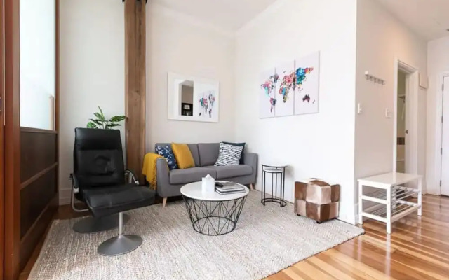 Spacious One Bedroom With Pool And Gym!