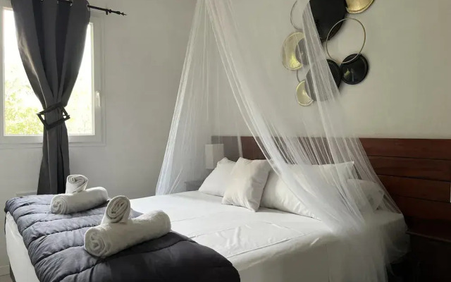 Mont Bouquet Lodge