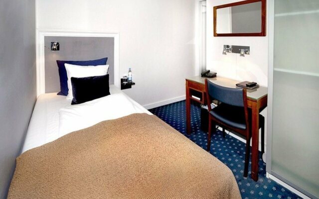 hotelImage