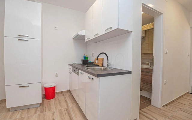 Stunning Apartment in Brodarica With Wifi and 1 Bedrooms