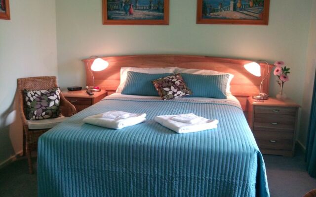 Homestead Bed and Breakfast