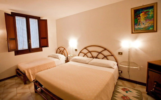 Hotel Moderno