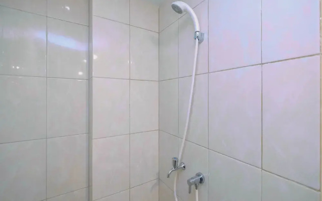 Homey 2BR Apartment @ Springlake Summarecon Bekasi