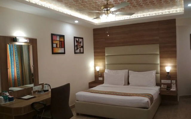 Grand Continental Hotel