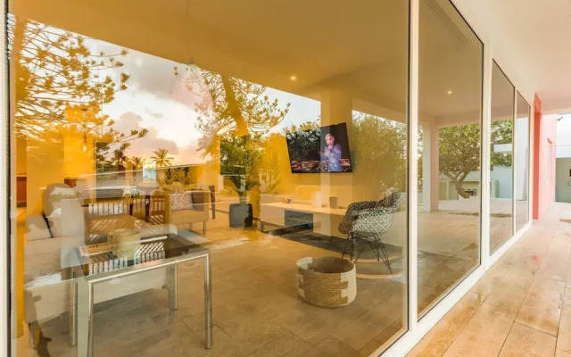 Boca Catalina 2bd 2bt Apt 1