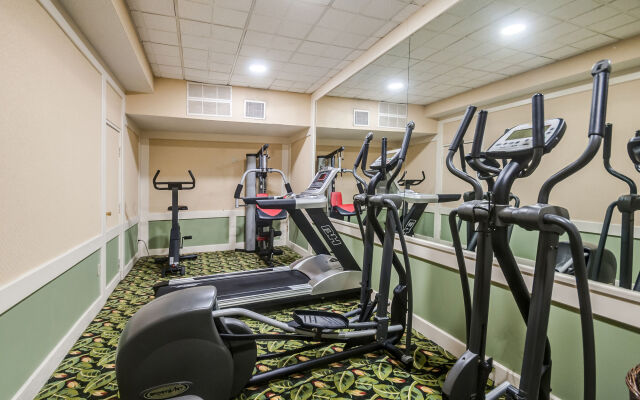 Comfort Inn & Suites