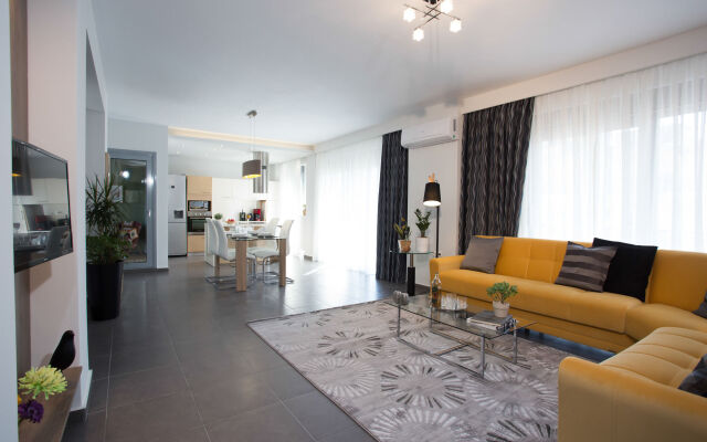 Polis Apartments