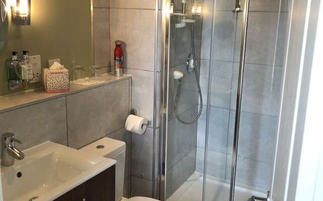 The Glenerne Guest House