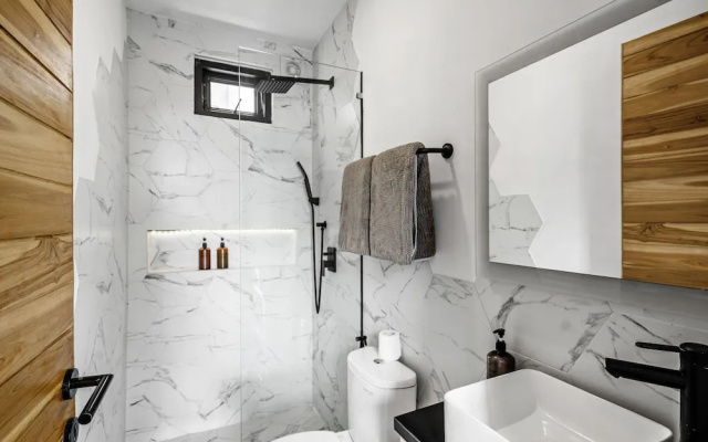 Love is Loft 2 by Betterplace – Bathroom – Canggu