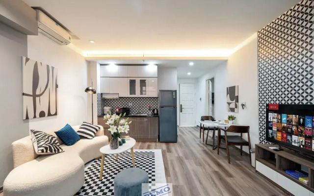 Luxe Paradise Residence 76 To Ngoc Van