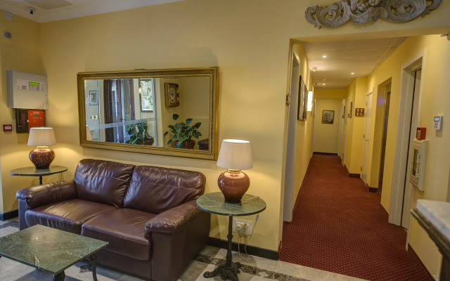 Allegro Hotel
