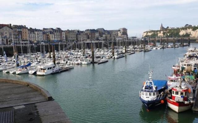 Studio à 300m de la plage de Dieppe