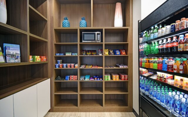 Holiday Inn Grand Rapids North - Walker, an IHG Hotel