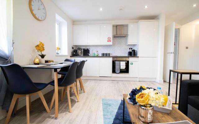Highfield Apartment by Southwest Rooms - Free Netflix and Parking