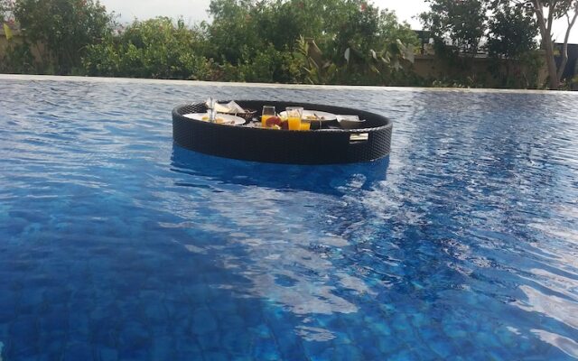 2 Bedrooms The Sun Suite Villa Bali