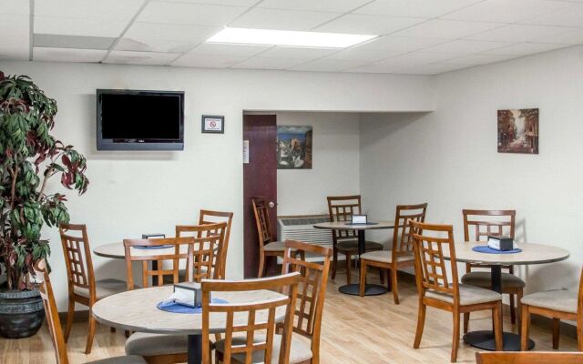 Regency Inn & Suites