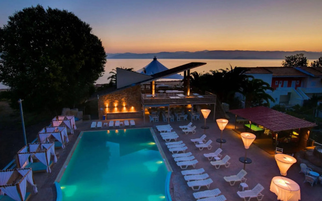 Island Beach Resort - Adults Only