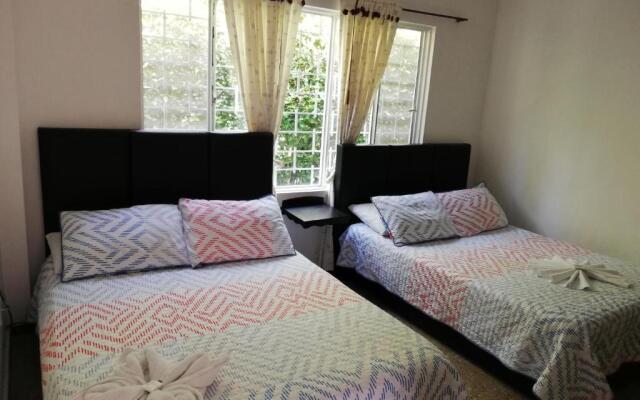 Hotel Campestre la Vega Inn