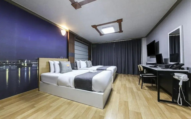 Sokcho Ritz Hotel