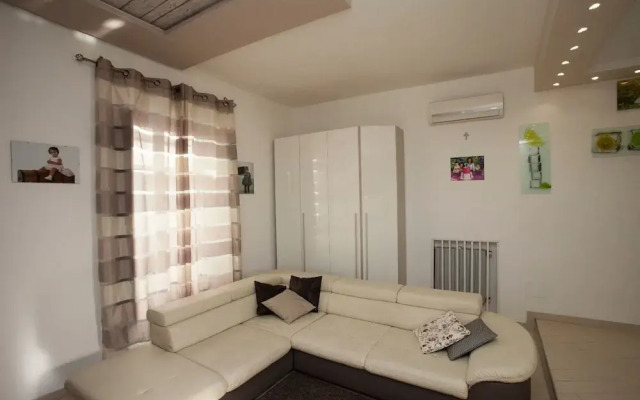 Siriana Open Space Penthouse