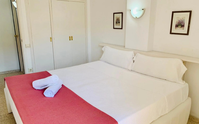 Eva Aparthotel