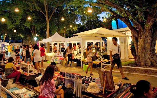 Hua Hin Irooms Hotel